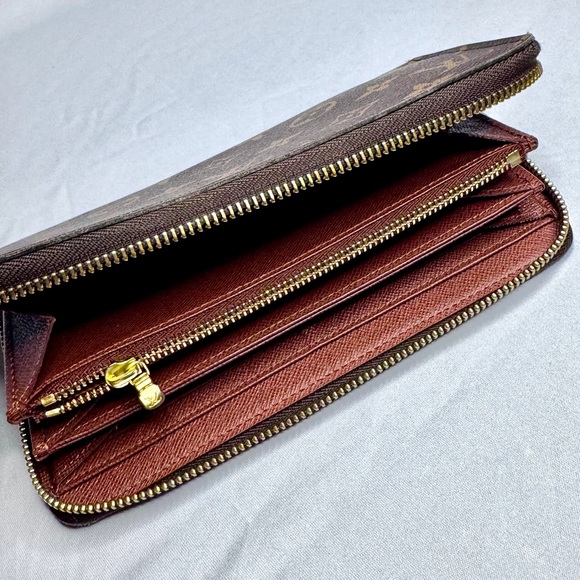 Louis Vuitton Brown and Gold Monogram Wallet - Picture 5 of 7